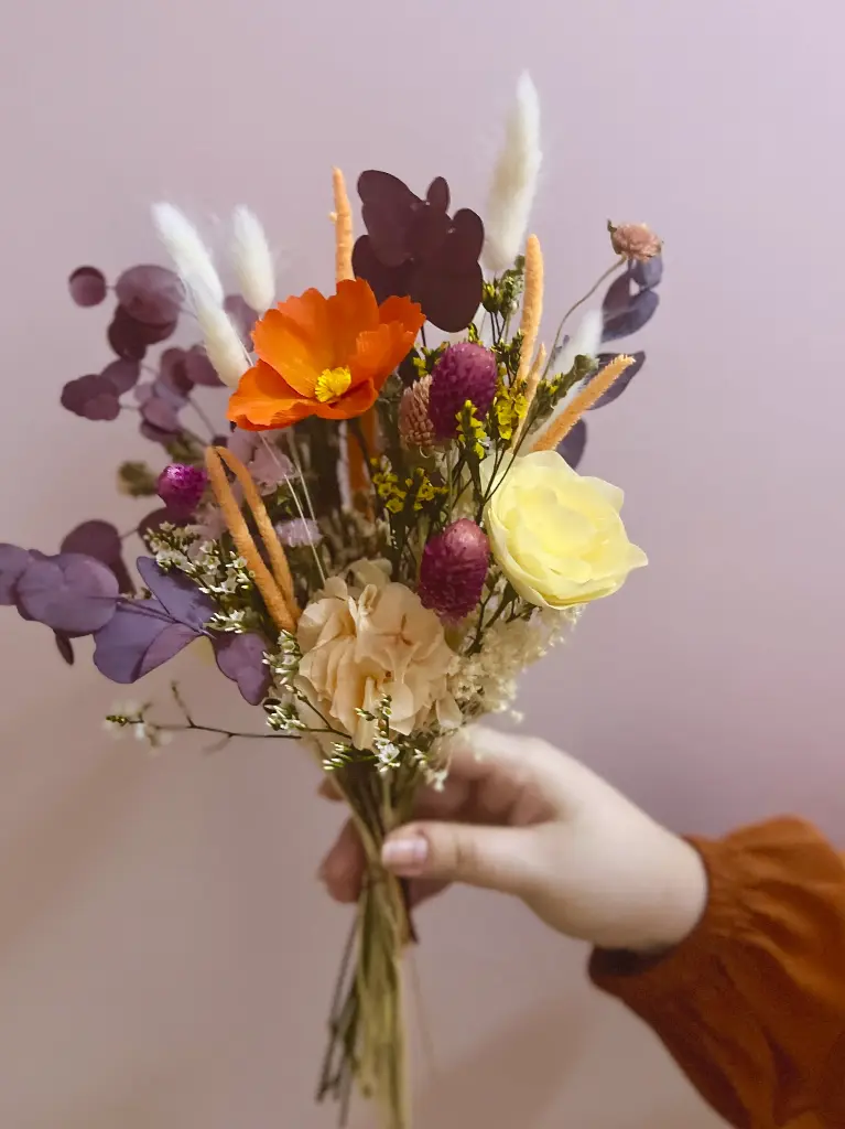Bouquet avec Fleurs papier Orangé